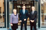 Dr. Hans Reichhart mit Ministerialdirektorin Brigitta Brunner und Amtschef Helmut Schütz