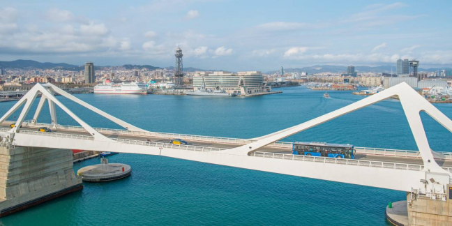 Platz 10: Porta d’Europa – die längste Klappbrücke Europas Platz 10: Porta d’Europa – die längste Klappbrücke Europas