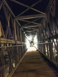 Einhub der Behelfsbrücken