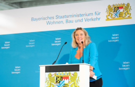 Bauministerin Kerstin Schreyer bei der Eröffnung des neuen Dienstsitzes in Augsburg - Foto: Joerg Koch