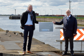 Torsten Sasse, Präsident der Ingenieurkammer Bremen (im Foto links) und Dr.-Ing. Heinrich Bökamp, Präsident der Bundesingenieurkammer 