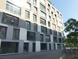 Ob und wie ein Haus von Nachbargebäuden verschattet wird, hat einen Einfluss auf die Behaglichkeit. Die Experten der HSLU raten deshalb, Gebäude fassadenweise zu planen. Bild HSLU