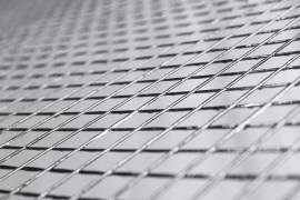 Die innovative Carbon-Bewehrungsmatte solidian Grid wird zum Bau des dreidimensional geschwungenen Daches herangezogen. Foto: © solidian