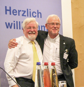 November 2016: Dr.-Ing. Heinrich Schroeter übergibt das Präsidentenamt an Prof. Dr.-Ing. Norbert Gebbeken