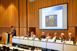 Foto 2: Der AHO-Vorstand (von links): Klaus-D. Abraham, Ronny Herholz (Geschäftsführer), Dr. Hans-Gerd Schmidt, Sylvia Reyer-Rohde, Georg Brechensbauer, Wolfgang Heide, Dr. Mark Husmann, Marco Ilgeroth, Udo Raabe (Nicht im Bild: Rainer Reimers und Ralf Schelzke - Foto: AHO)