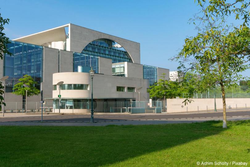 Bundesregierung steht zum Kammerwesen