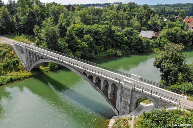 Instandsetzung einer denkmalgeschützten Stampfbetonbrücke/Illerbrücke, Illerbeuren