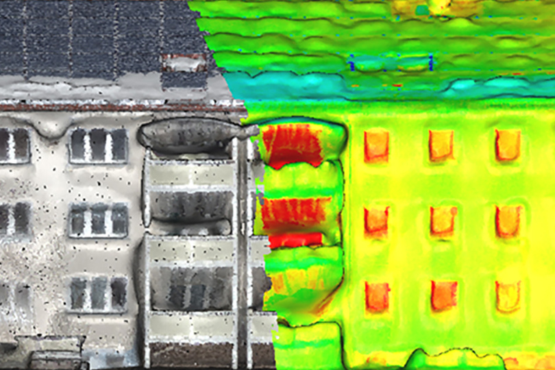 Ansicht auf die Fassade des Beispielgebäudes im 3D-Modell: Die bunten Einfärbungen zeigen die Oberflächentemperatur des Objekts an. (Grafik: Sven Daubert)