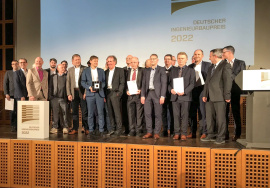 Die ausgezeichneten Preisträger bei der Proeisverleihung am 28. November 2022 in Köln. Foto: Bundesingenieurkammer