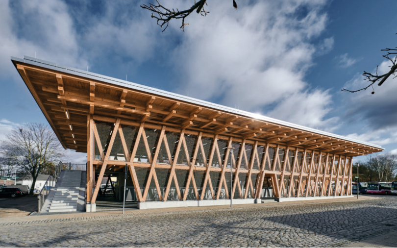 Fahrradparkhaus als Holzkonstruktion in Eberswalde, ifb frohloff staffa kühl ecker, Beratende Ingenieure. Foto: ifb frohloff staffa kühl ecker, Beratende Ingenieure | Fotograf: Michael O`Ryan 