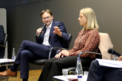 Dr. Hans Reichhart, Staatsminister a.D., Landrat des Landkreises Günzburg und Verena Bentele, Präsidentin des Sozialverbands VdK Deutschland e.V., Berlin