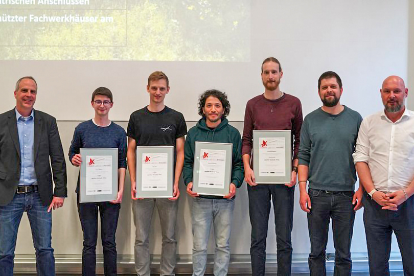 Verleihung Joachim-Kurbasik-Preis: Christian Neubauer (SRP), Manuel Walter, Marc Wolf, Harvey Bustamante, Lars Weichselgärtner, Dr.-Ing. Jonas Schmidt (Knörnschild), Benjamin Reiche (G.I.A.) Foto: Dominik Geier / Hochschule Coburg