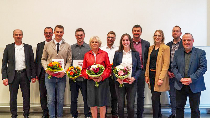 Verleihung Ullrich-Hanses-Preis: Markus Hopfengärtner (SRP), Prof. Dr. Markus Weber, Matthias Trost, Colin Glaß, Lena Hanses, Hannes Valentin, Annegret Löwe, Bernd Greiner (Ingenieurbüro Greiner), Angela Püls (dechant), Philipp Meyer (agc Abfallwirtschaft), Prof. Dr. Andreas Weiss - Foto: Dominik Geier / Hochschule Coburg