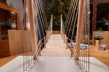 Modell „Hottengrabenbrücke“ von Sebastian Öhl. Foto: Familie Öhl