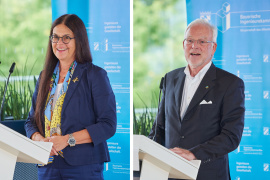 Die Münchner Stadtbaurätin Prof. Dr. (Univ. Florenz) Elisabeth Merk und Prof. Dr. Norbert Gebbeken, Präsident der Bayerischen Ingenieurekammer-Bau. Foto: Klaus D. Wolf