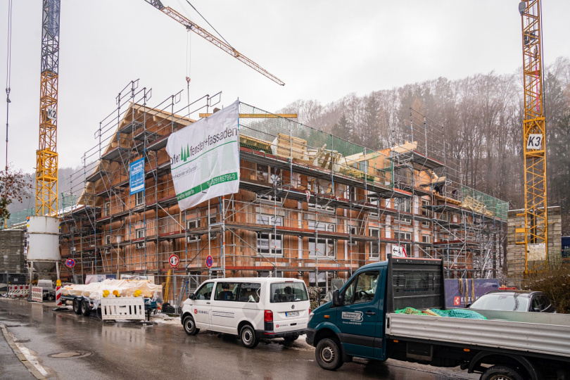 Traditionell, aber dennoch hochmodern: Mietwohnungen aus holzfasergedämmten Mauerziegeln 