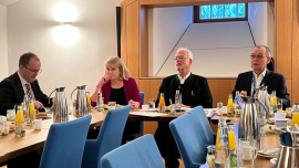 Markus Rinderspacher, MdL, Sabine Gross, MdL, Prof. Dr.-Ing. Norbert Gebbeken und Dipl.-Ing. Univ. Michael Kordon (v.l.)