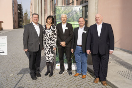 Staatsminister Christian Bernreiter, Dekanin Prof. Dr.-Ing. Andrea Deininger, die beiden Tagungsleiter Prof. Dr.-Ing. Gerd Maurer und Prof. Dr. jur. Günther Schalck sowie der neue THD Präsident Prof. Waldemar Berg (v.l.). Foto: © THD