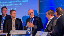 Paneldiskussion mit Dr.-Ing. Heinrich Bökamp, Präsident der Bundesingenieurkammer (m.), Foto: © Deutsches Ingenieurblatt