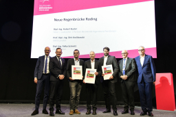 Dipl. Ing. (FH) Hubert Busler von Mayr Ludescher Partner (4. v. l.) sowie Dipl.-Ing. Dirk Krolikowski (5. v. l.) und Dipl.-Ing. Falko Schmitt (3. v. l.) von DKFS.io. © André Wirsig / BIngK/VBI/