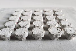 TU Graz entwickelt Klettverschluss für Gebäudeteile: Bauteil aus Beton. Foto: IAT / TU Graz 