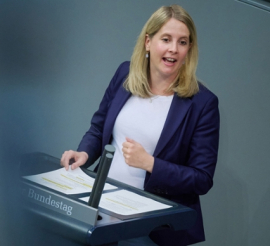 Verena Hubertz, Bundesministerin für Wohnen, Stadtentwicklung und Bauwesen