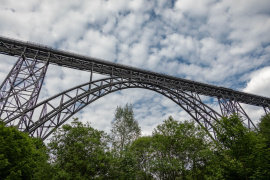 Die Müngstener Brücke wurde als Historisches Wahrzeichen der Ingenieurbaukunst ausgezeichnet. Foto: Christian Holthausen