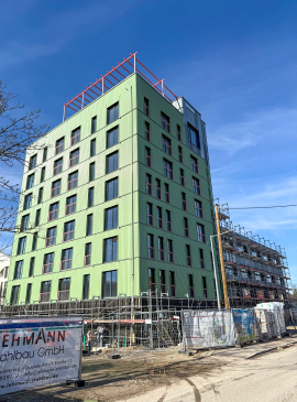 Außenansicht des großen kleinen Hauses. Foto: StMB