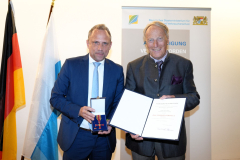 Prof. Dr.-Ing. Wolfgang Günthert erhält Bundesverdienstkreuz