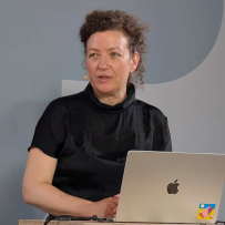 Kerstin Faber stellte das Transformationsbarometer Bauwirtschaft vor. © DIB