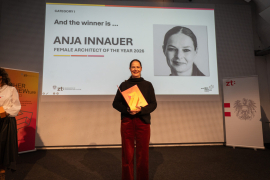 Gewinnerin der Kategorie I – Female Architect of the Year (österreichische Architektinnen) ist die Architektin Anja Innauer. © Sebastian Siegel /BKZT