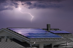 Photovoltaikanlagen und Brand- und Blitzschutz 