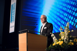 Prof. Dr. Norbert Gebbeken, Präsident der Bayerischen Ingenieurekammer-Bau