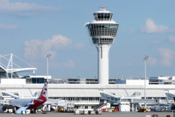 Flughafen-Tower in München