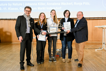 Platz 3: Future by Nature von Johanna Killer, Annalena Wackerl, Ronja Pütz, Gymnasium Markt Indersdorf (Landkreis Dachau), 15-16 Jahre, 10.-11. Klasse 