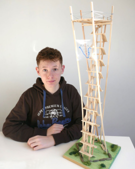 Platz 3: Main View Tower von Janik, 13 Jahre, Armin-Knab-Gymnasium Kitzingen, 8. Klasse