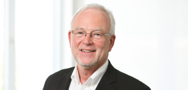 Prof. Dr. Norbert Gebbeken, der Präsident der Bayerischen Ingenieurekammer-Bau